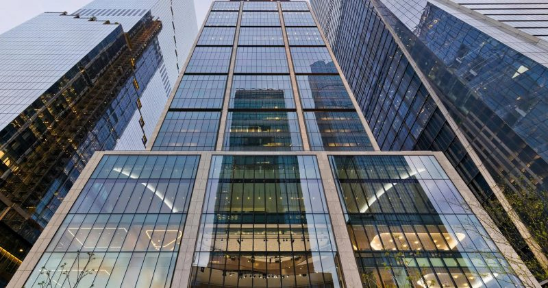 BlackRock clients sell $59M worth of Bitcoin as institutional investors pump the brakes