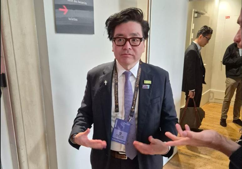 Tom Lee calls Strategy's bitcoin sale classic bottom behavior