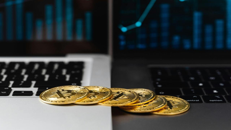 Is Bitcoin Bottoming? MVRV Falls to 1.1, Entering the ‘Cheap Zone’ That Marked Every Major Low Since 2018