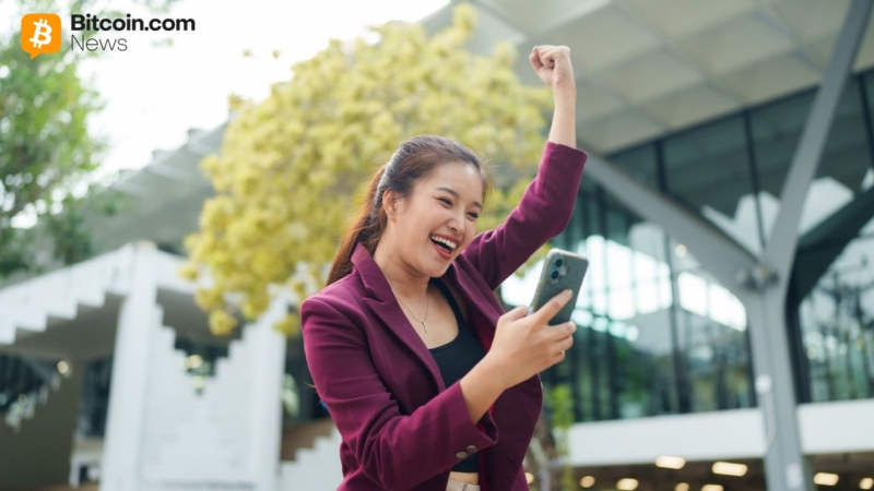 Crypto ETFs Extend Inflow Streaks as Bitcoin Adds $115 Million and Ether Adds $57 Million